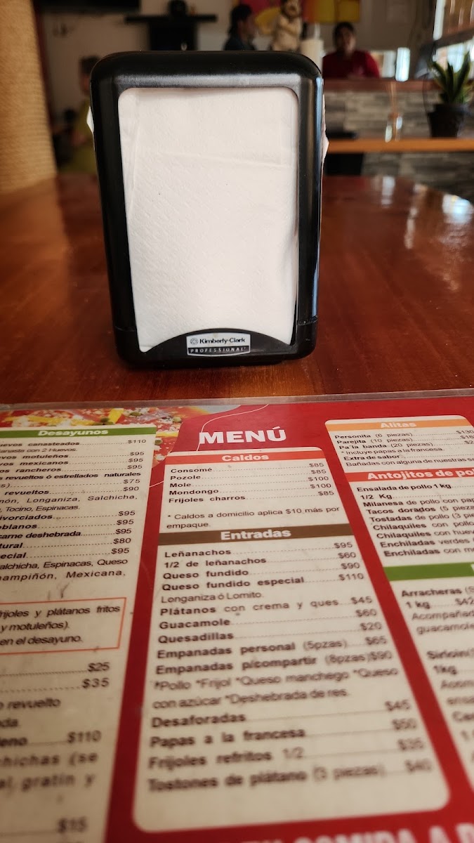 El Pollo Leñador Menu - Image 4
